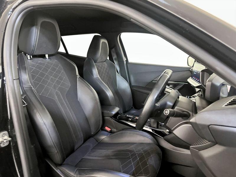 Used Peugeot 2008 2021 for sale - 76415827: Photo 13