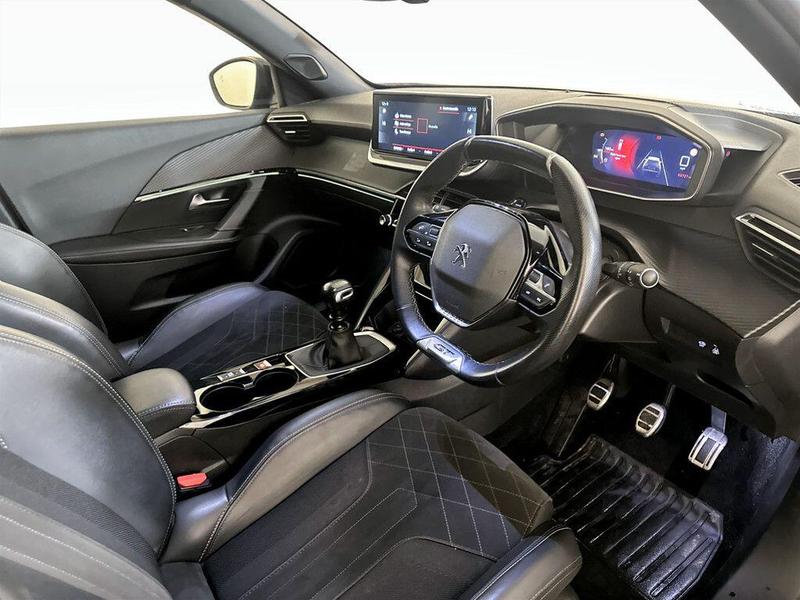 Used Peugeot 2008 2021 for sale - 76415827: Photo 15