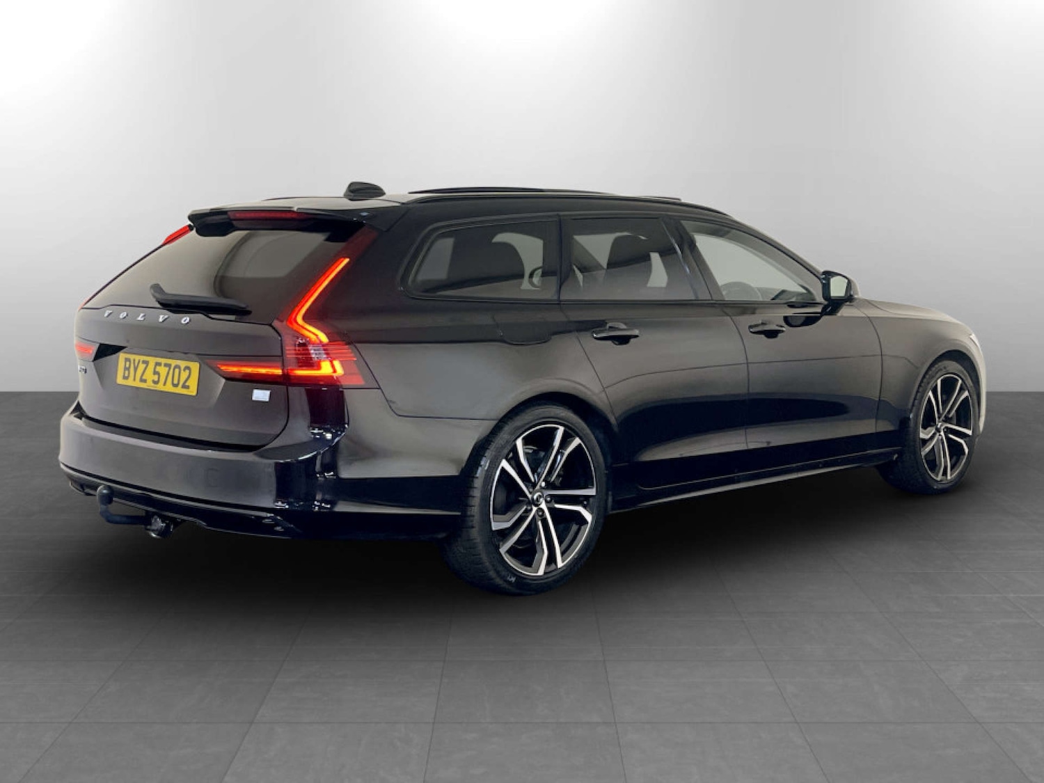 Used Volvo V90 2022 for sale - 77272748: Photo 10