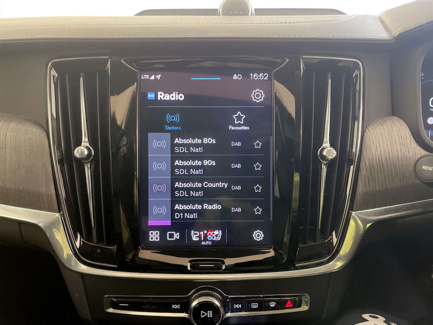 Used Volvo V90 2022 for sale - 77272748: Photo 25