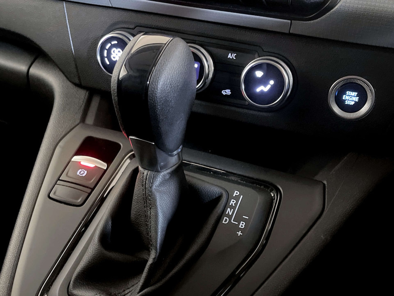 Used Nissan Other 2023 for sale - 77590607: Photo 26