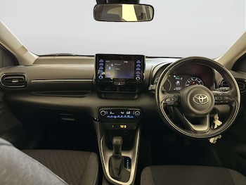 Used Toyota Yaris 2021 for sale - 78345101: Photo