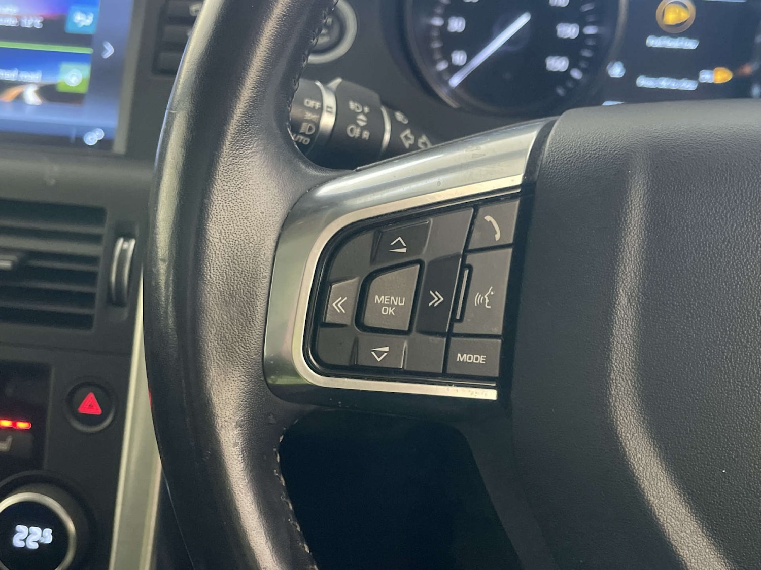 Used Land Rover Discovery Sport 2017 for sale - 77920744: Photo 17