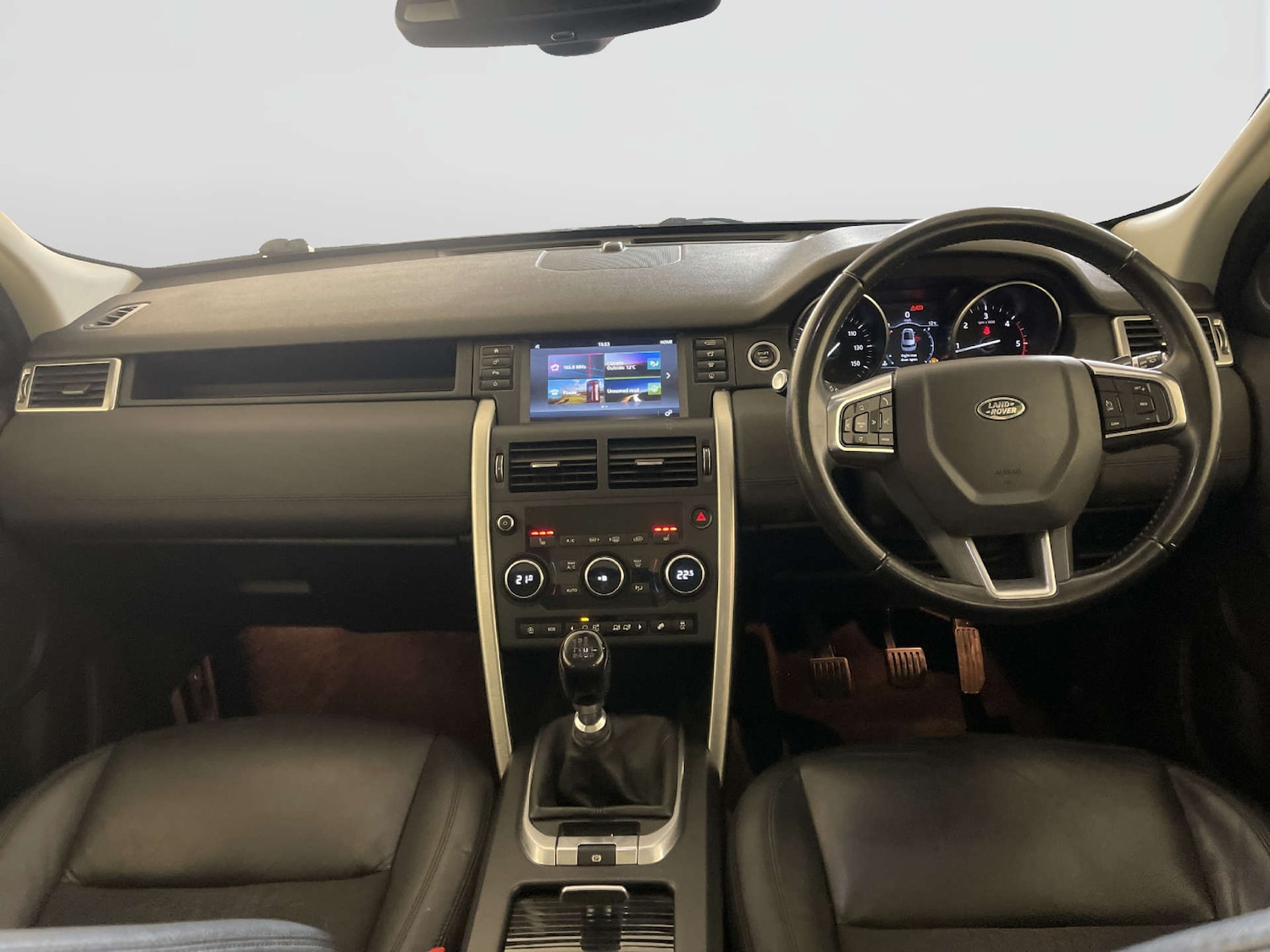 Used Land Rover Discovery Sport 2017 for sale - 77920744: Photo 3