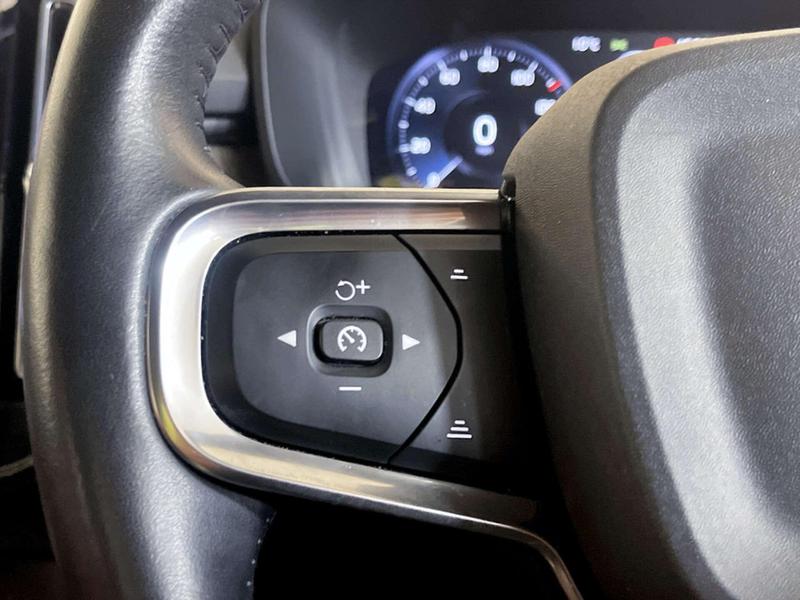 Used Volvo XC40 2021 for sale - 76826234: Photo 17