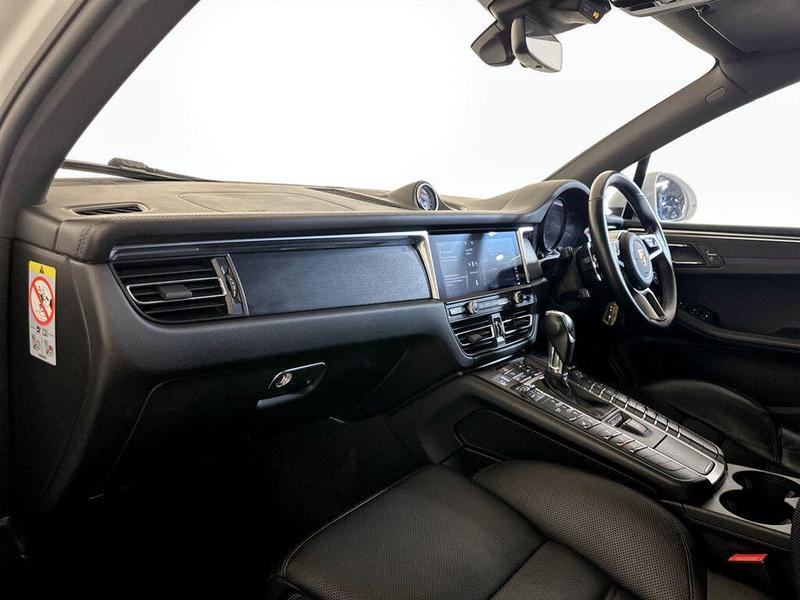 Used Porsche Macan 2020 for sale - 76344441: Photo 12