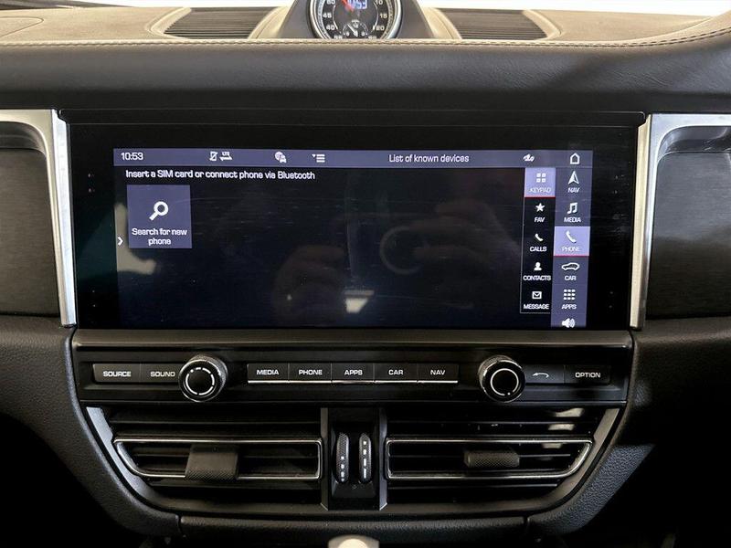 Used Porsche Macan 2020 for sale - 76344441: Photo 25