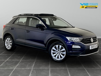 Used Volkswagen T-Roc 2019 for sale - 75555659: Photo