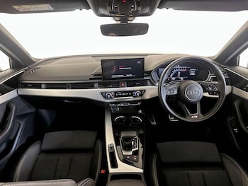 Used Audi A4 2022 for sale - 76402057: Photo