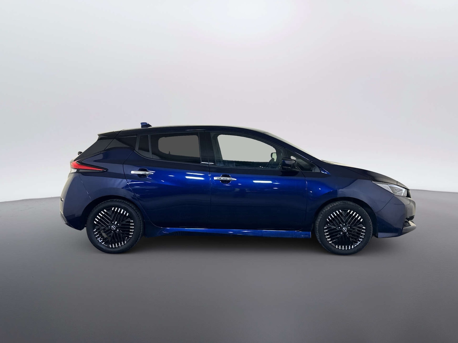 Used Nissan Leaf 2023 for sale - 77950446: Photo 11