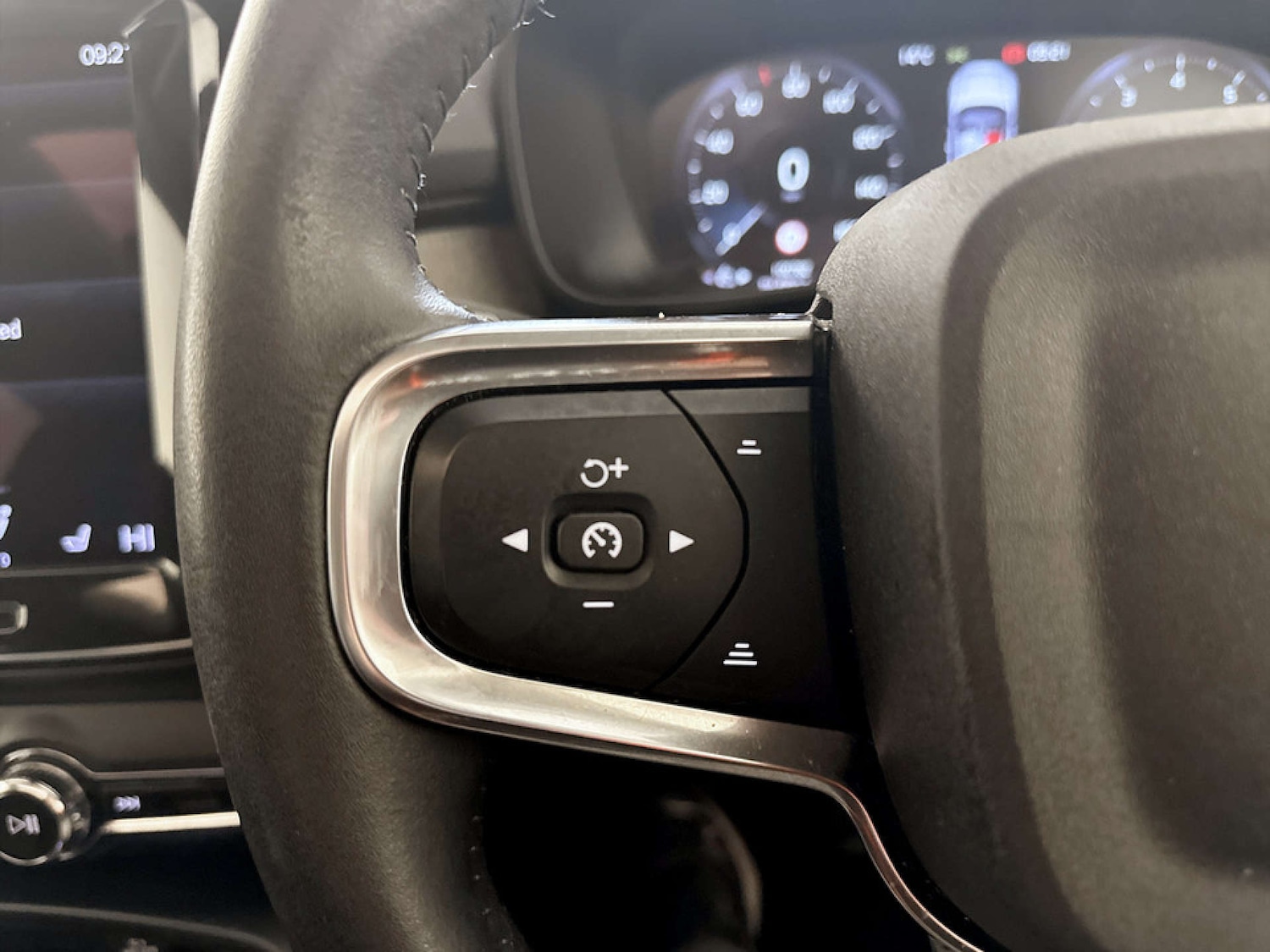 Used Volvo XC40 2020 for sale - 77667891: Photo 17