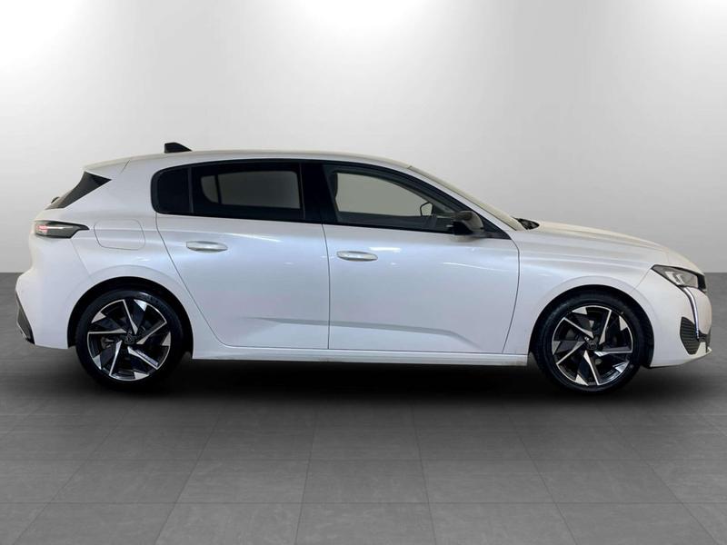 Used Peugeot 308 2022 for sale - 77117001: Photo 11