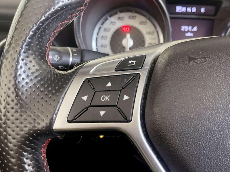 Used Mercedes-Benz SLK 2015 for sale - 77033056: Photo 17