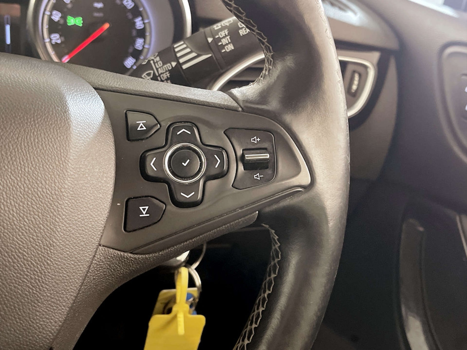 Used Vauxhall Astra 2016 for sale - 77437459: Photo 19