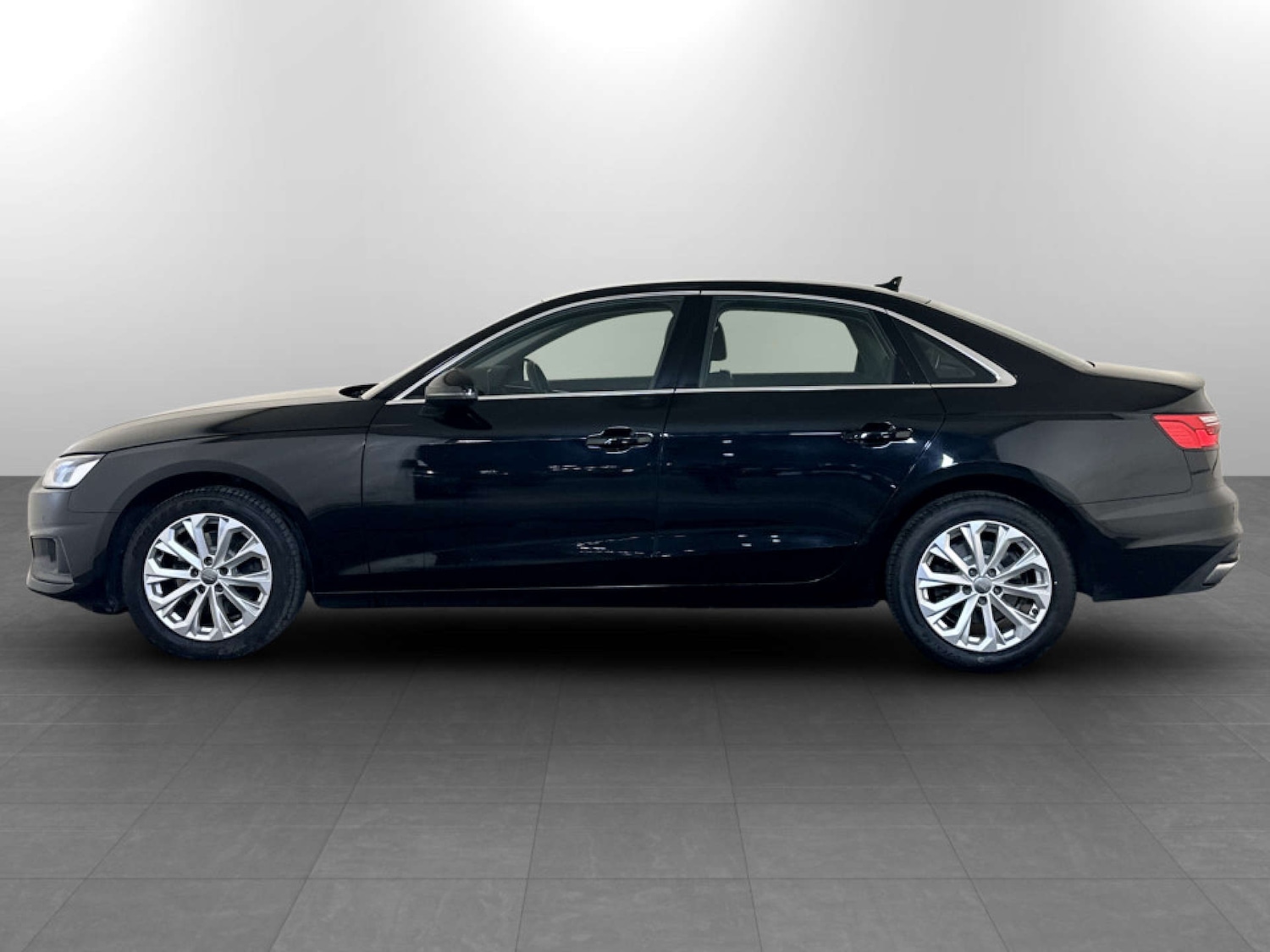Used Audi A4 2020 for sale - 77745605: Photo 7