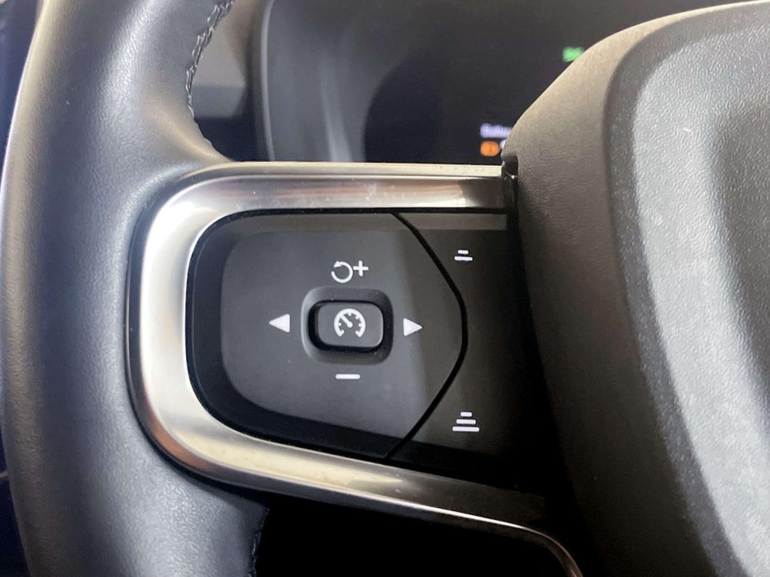 Used Volvo XC40 2022 for sale - 77452465: Photo 16