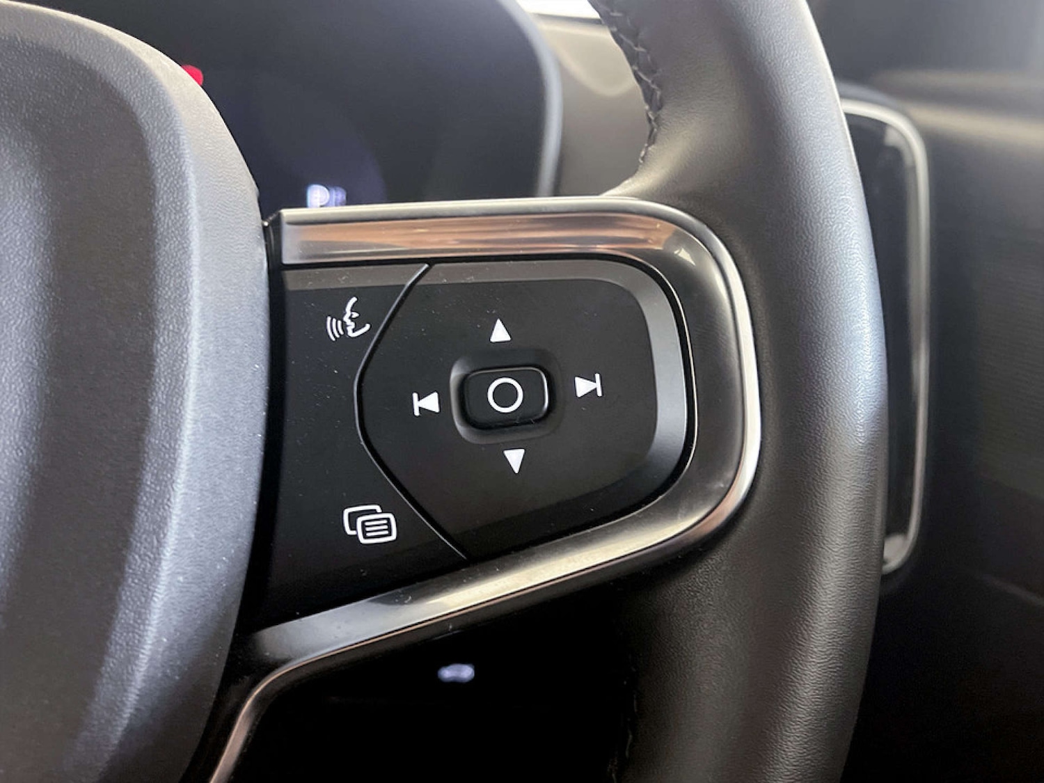 Used Volvo XC40 2022 for sale - 77452465: Photo 18