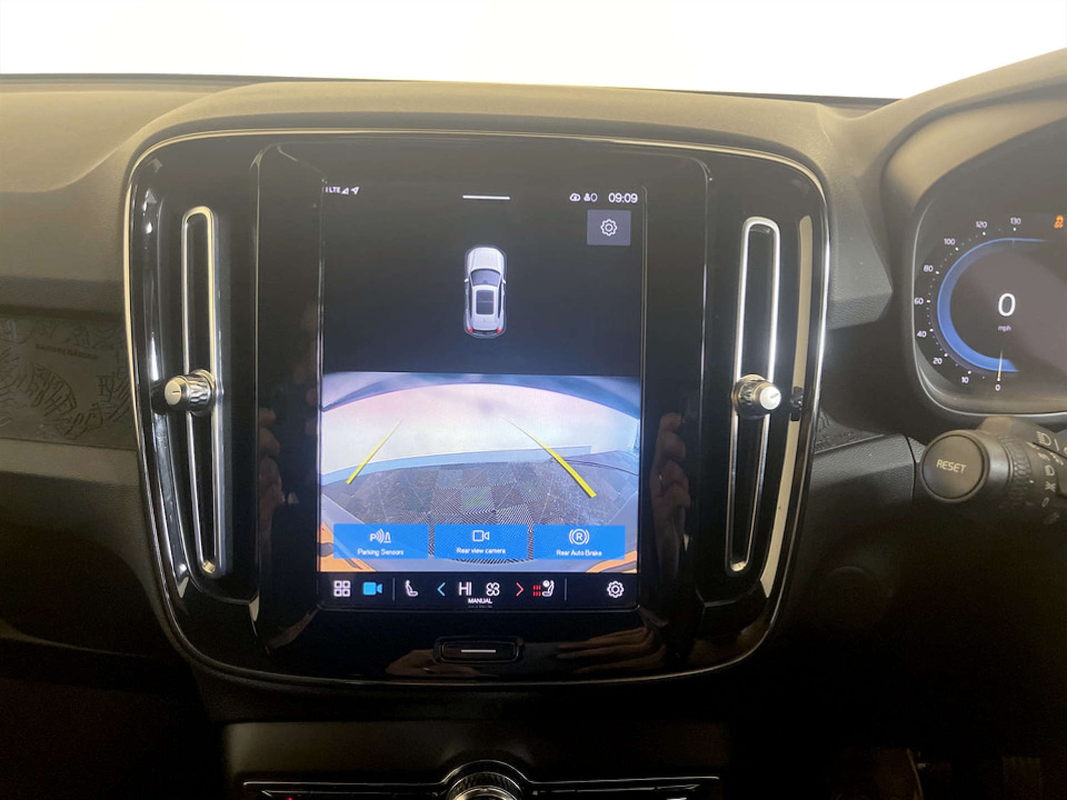 Used Volvo XC40 2022 for sale - 77452465: Photo 19