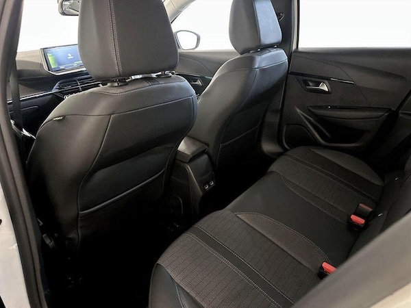 Used Peugeot 208 2020 for sale - 76296700: Photo 14