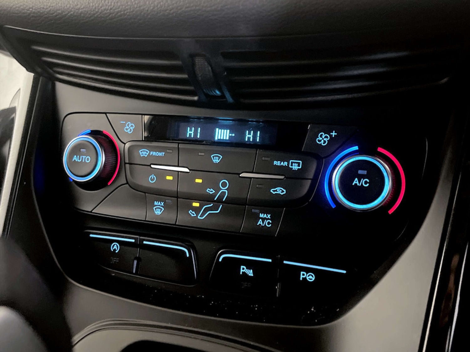 Used Ford Kuga 2017 for sale - 77406160: Photo 26