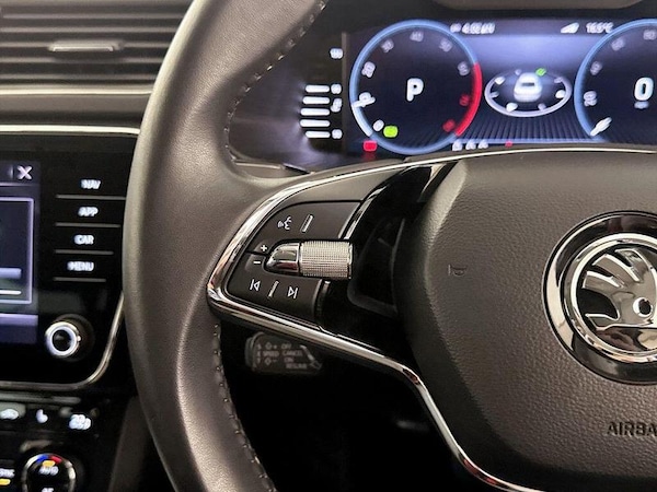Used Skoda Superb 2023 for sale - 76202184: Photo 17