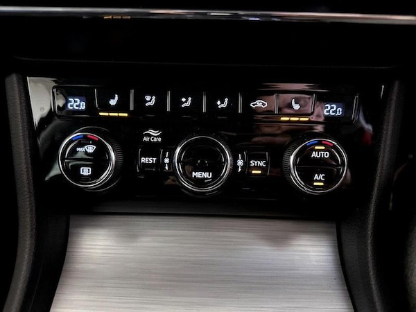 Used Skoda Superb 2023 for sale - 76202184: Photo 24