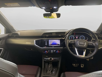 Used Audi Q3 2023 for sale - 78420210: Photo