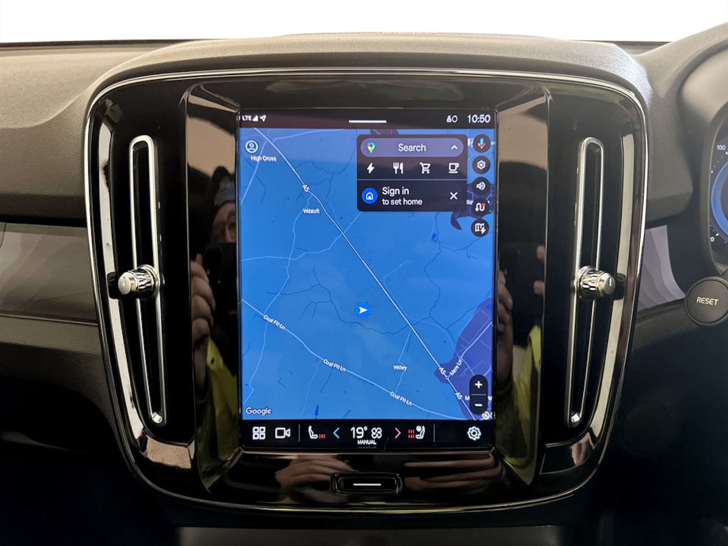 Used Volvo XC40 2023 for sale - 77667824: Photo 22