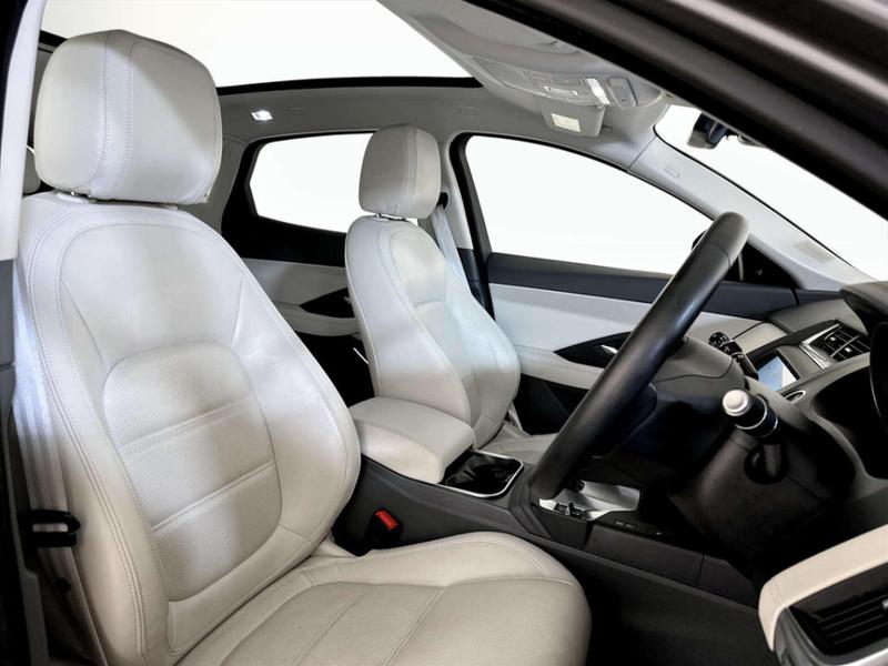 Used Jaguar E-Pace 2019 for sale - 76895602: Photo 13