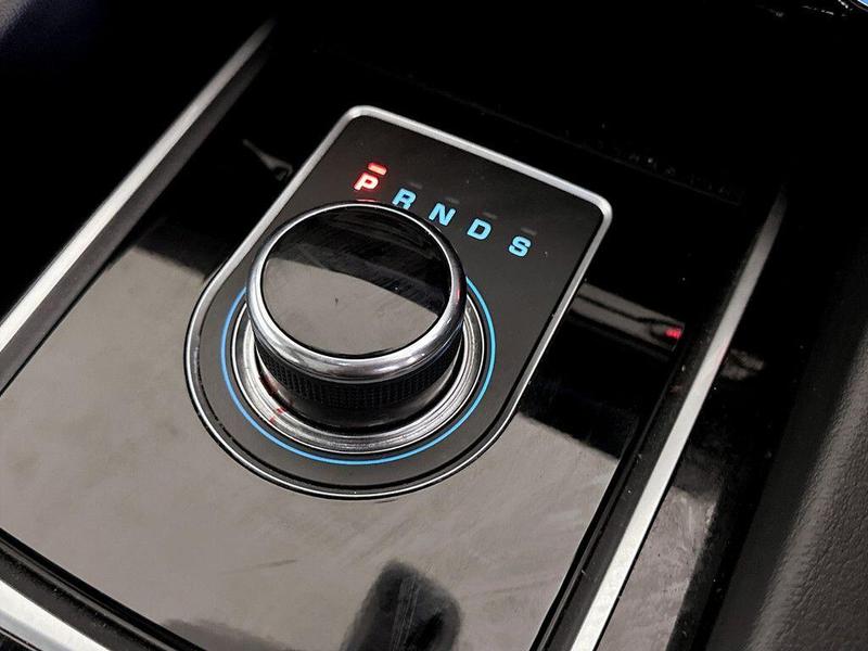 Used Jaguar F-Pace 2017 for sale - 76716372: Photo 27