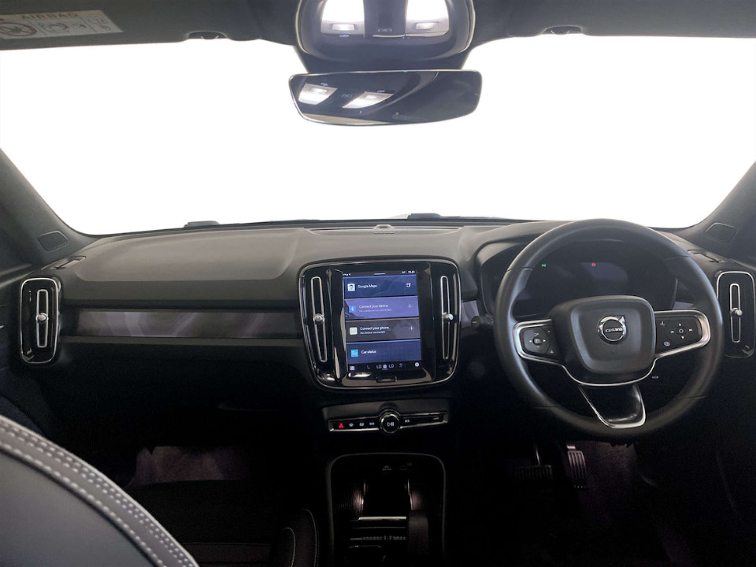 Used Volvo XC40 2023 for sale - 77681227: Photo 3