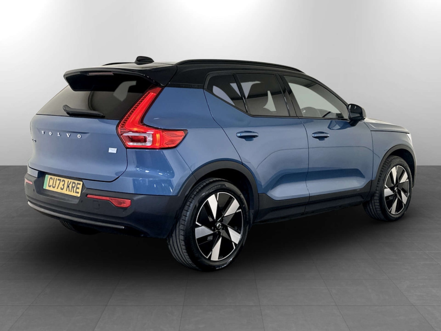 Used Volvo XC40 2023 for sale - 77185958: Photo 10
