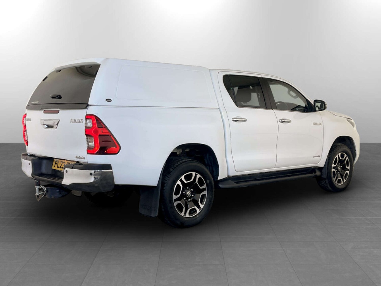 Used Toyota Hilux 2023 for sale - 77735003: Photo 10