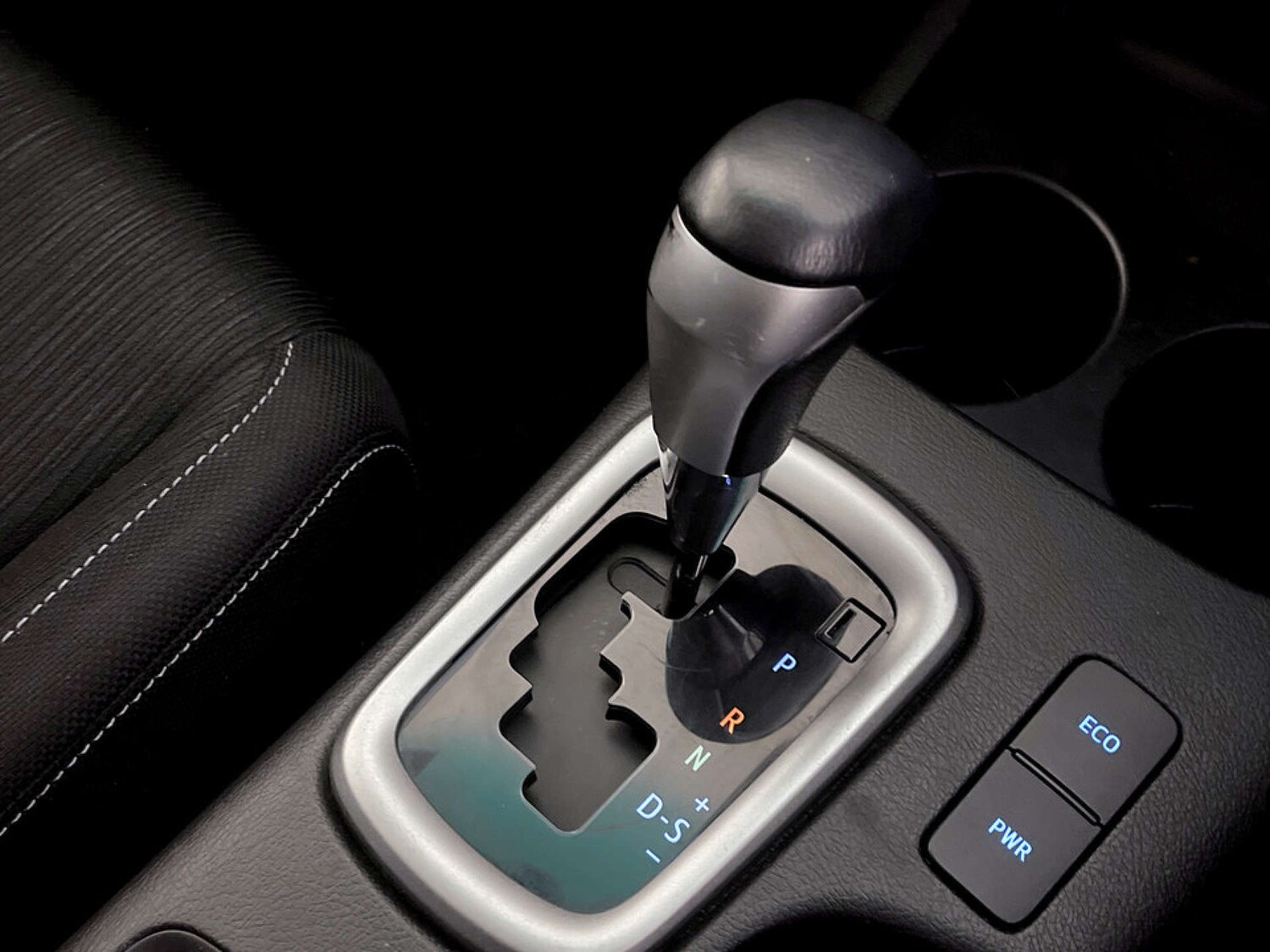 Used Toyota Hilux 2023 for sale - 77735003: Photo 26