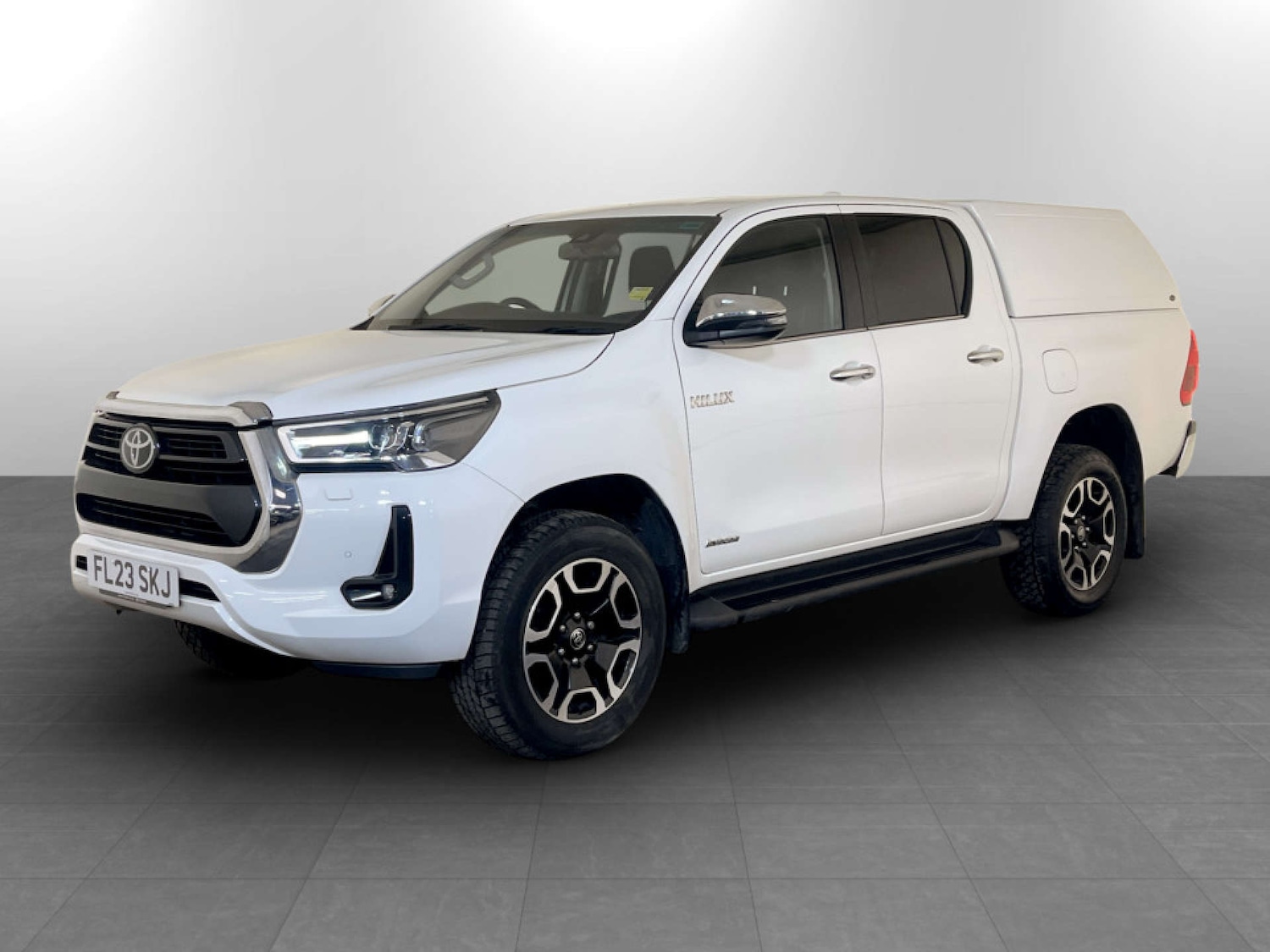 Used Toyota Hilux 2023 for sale - 77735003: Photo 6