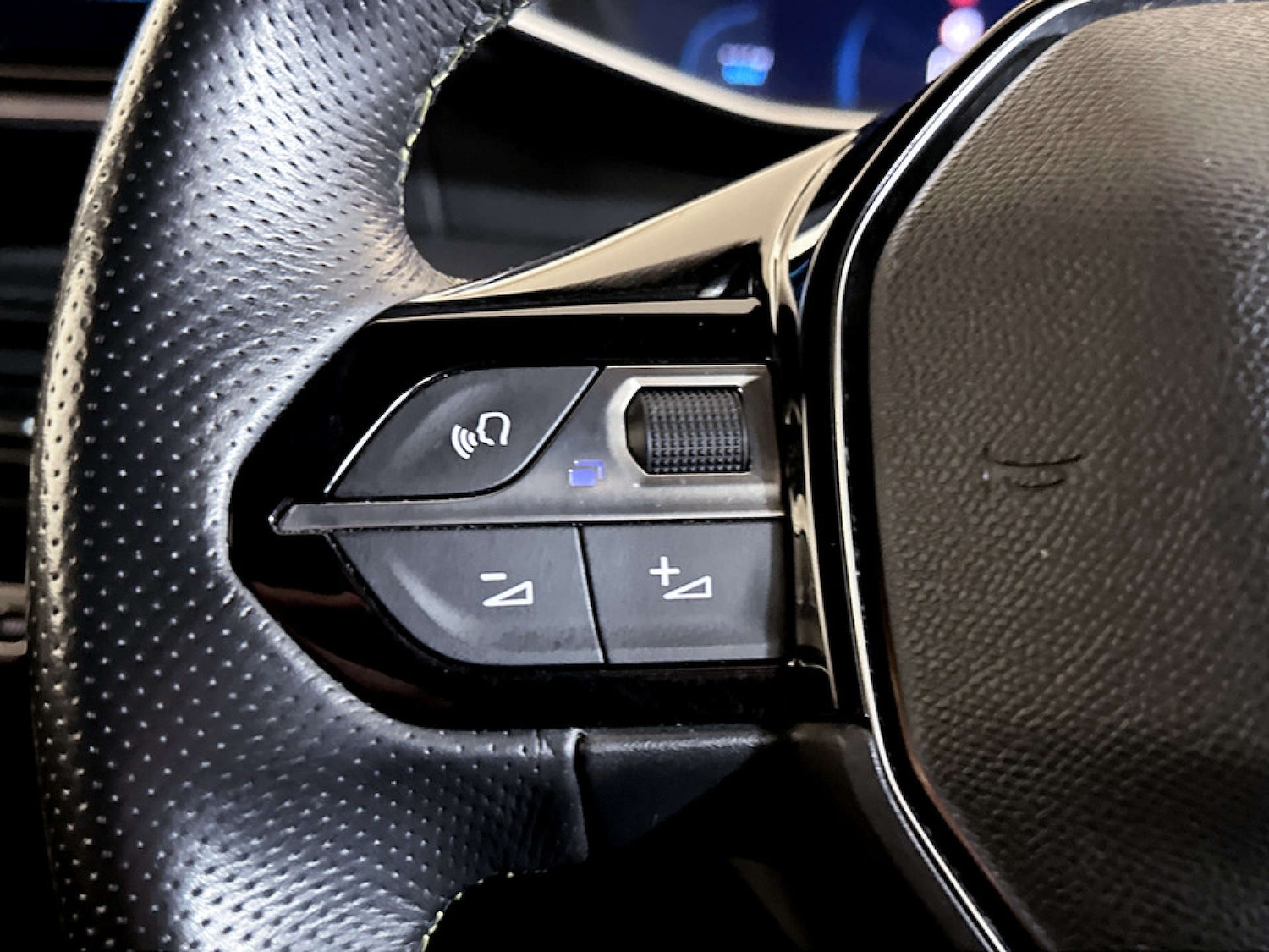 Used Peugeot 208 2021 for sale - 77434617: Photo 17