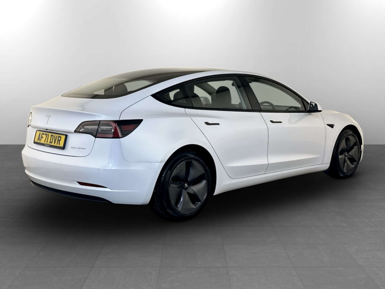 Used Tesla Model 3 2021 for sale - 77736136: Photo 10