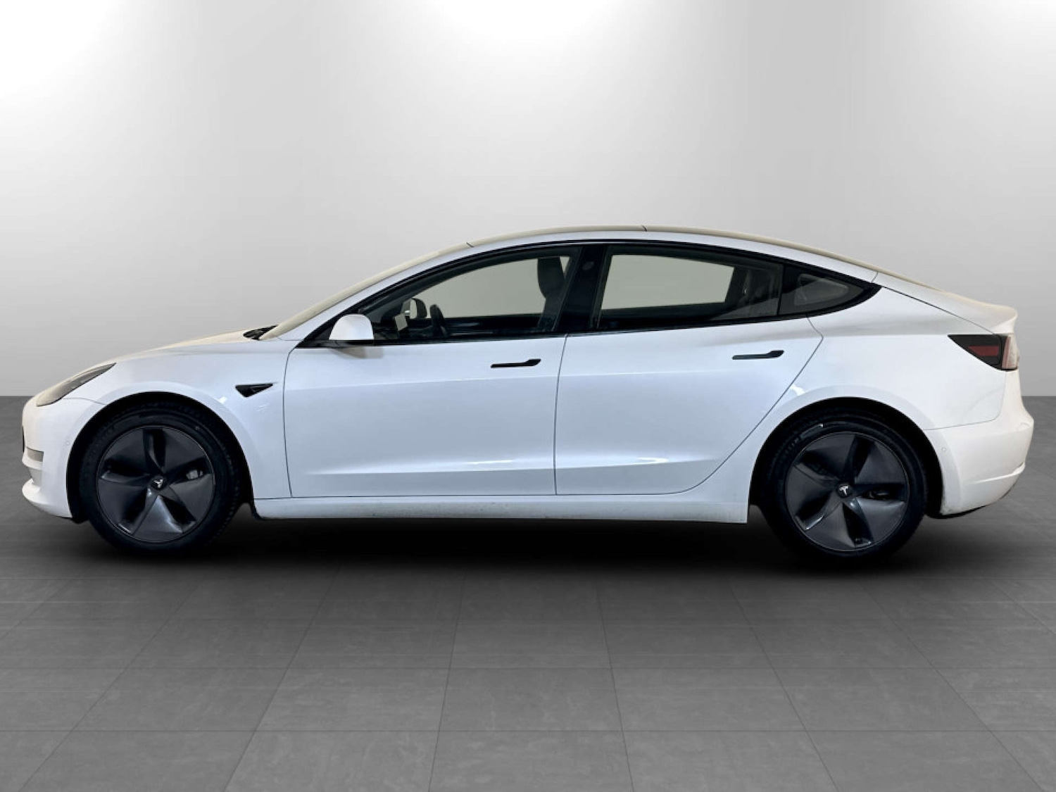Used Tesla Model 3 2021 for sale - 77736136: Photo 7