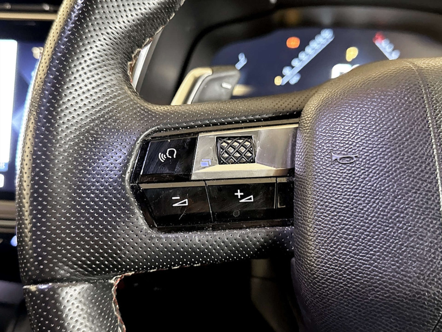 Used DS Automobiles DS 7 2018 for sale - 77452498: Photo 16