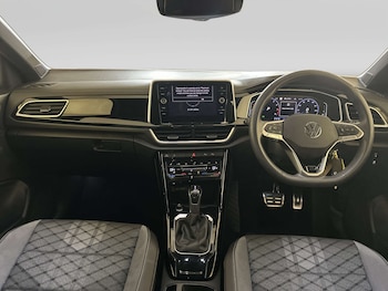 Used Volkswagen T-Roc 2024 for sale - 79274596: Photo