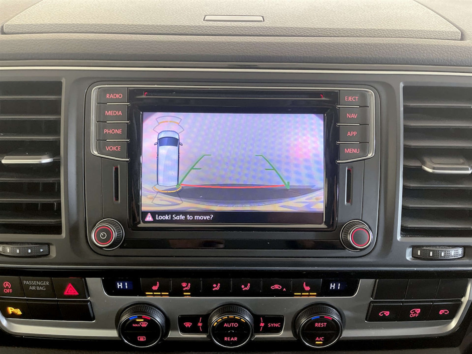 Used Volkswagen Caravelle 2019 for sale - 77434586: Photo 22