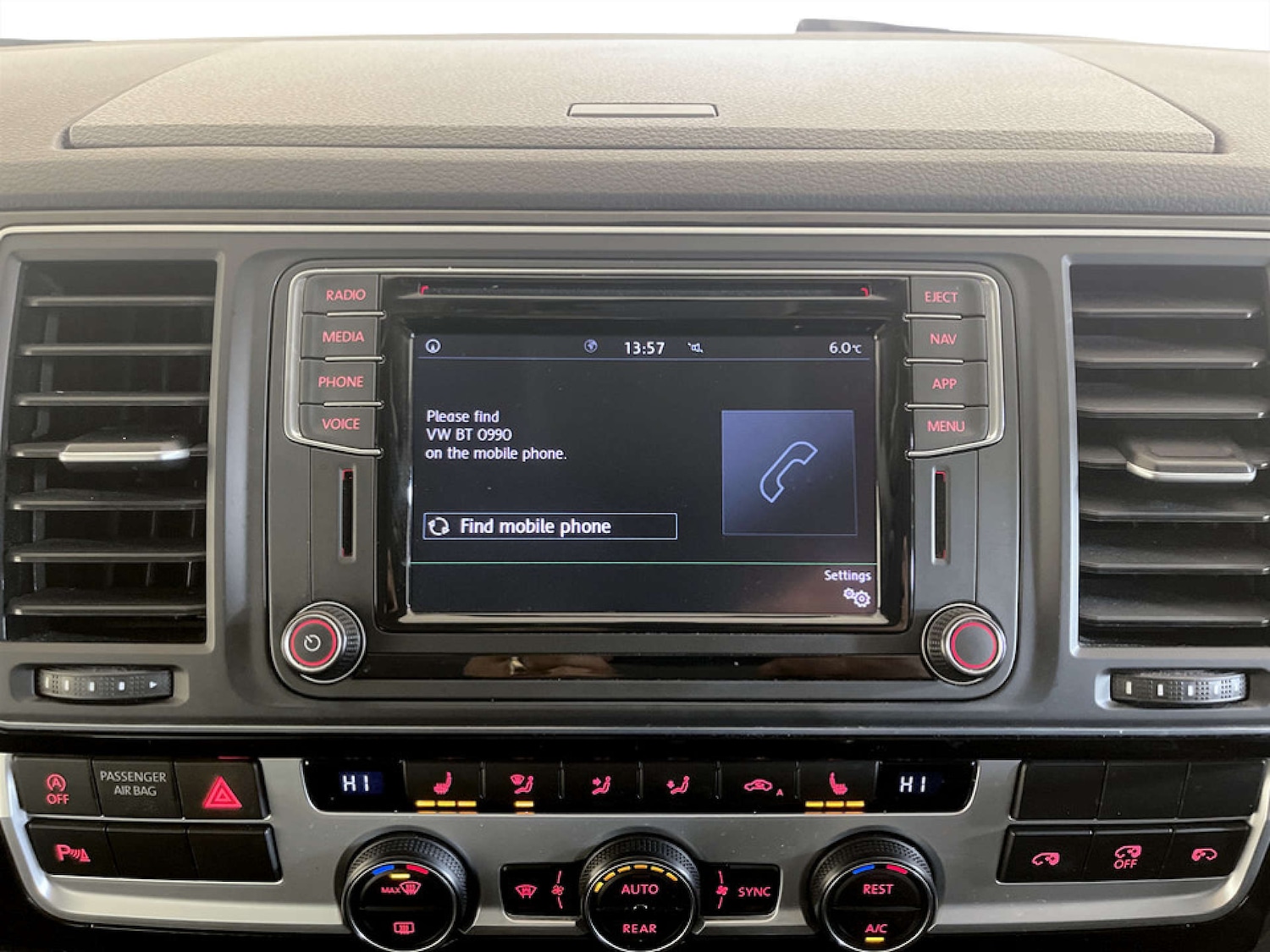 Used Volkswagen Caravelle 2019 for sale - 77434586: Photo 24