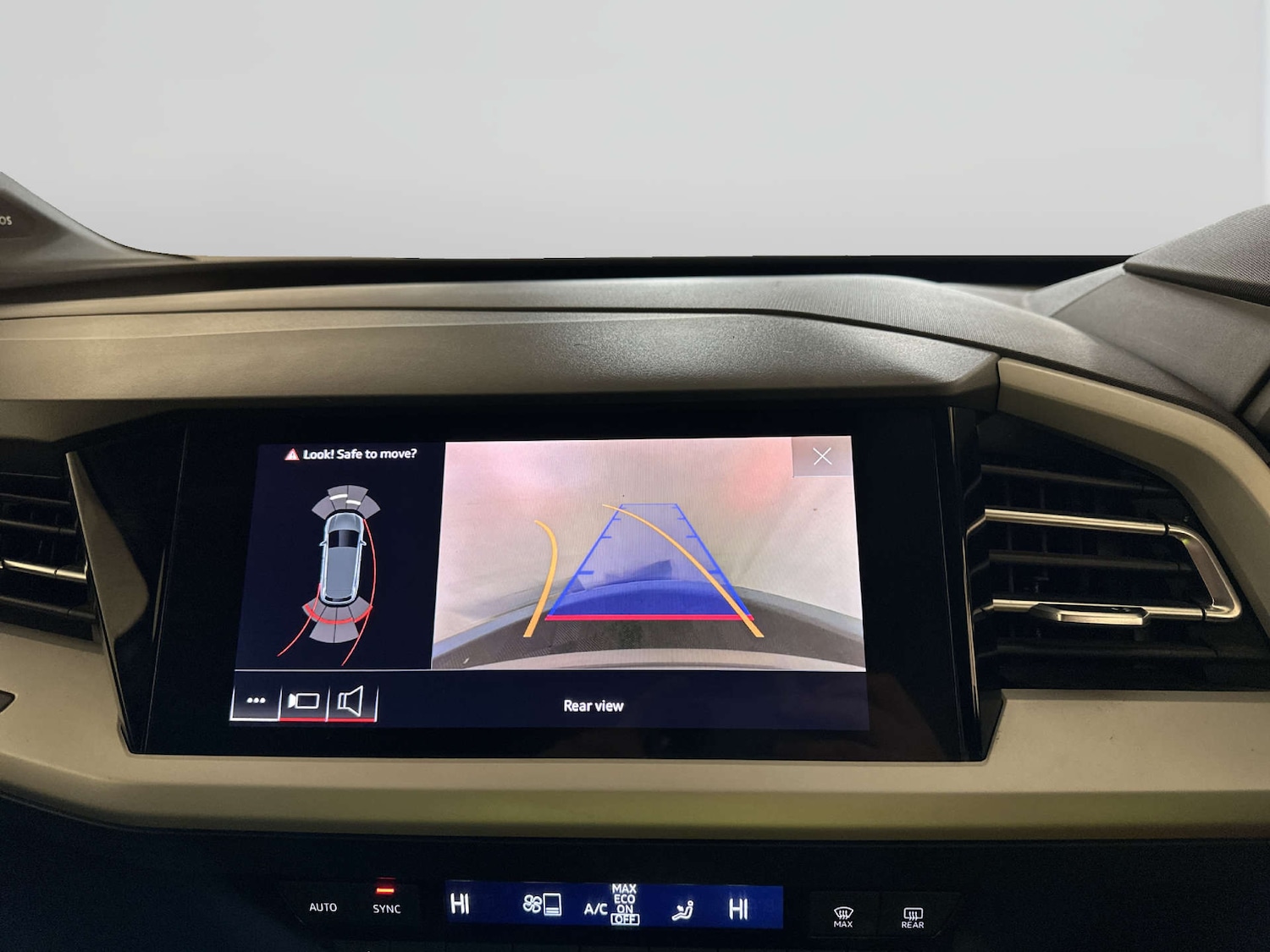 Used Audi Q4 e-tron 2021 for sale - 77946336: Photo 23