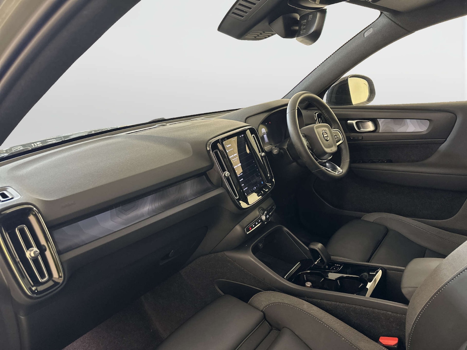 Used Volvo XC40 2022 for sale - 77920841: Photo 12