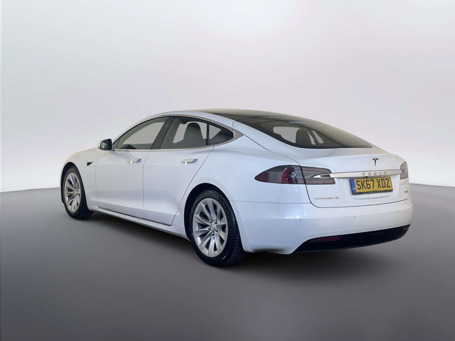 Used Tesla Model S 2017 for sale - 78091307: Photo 8