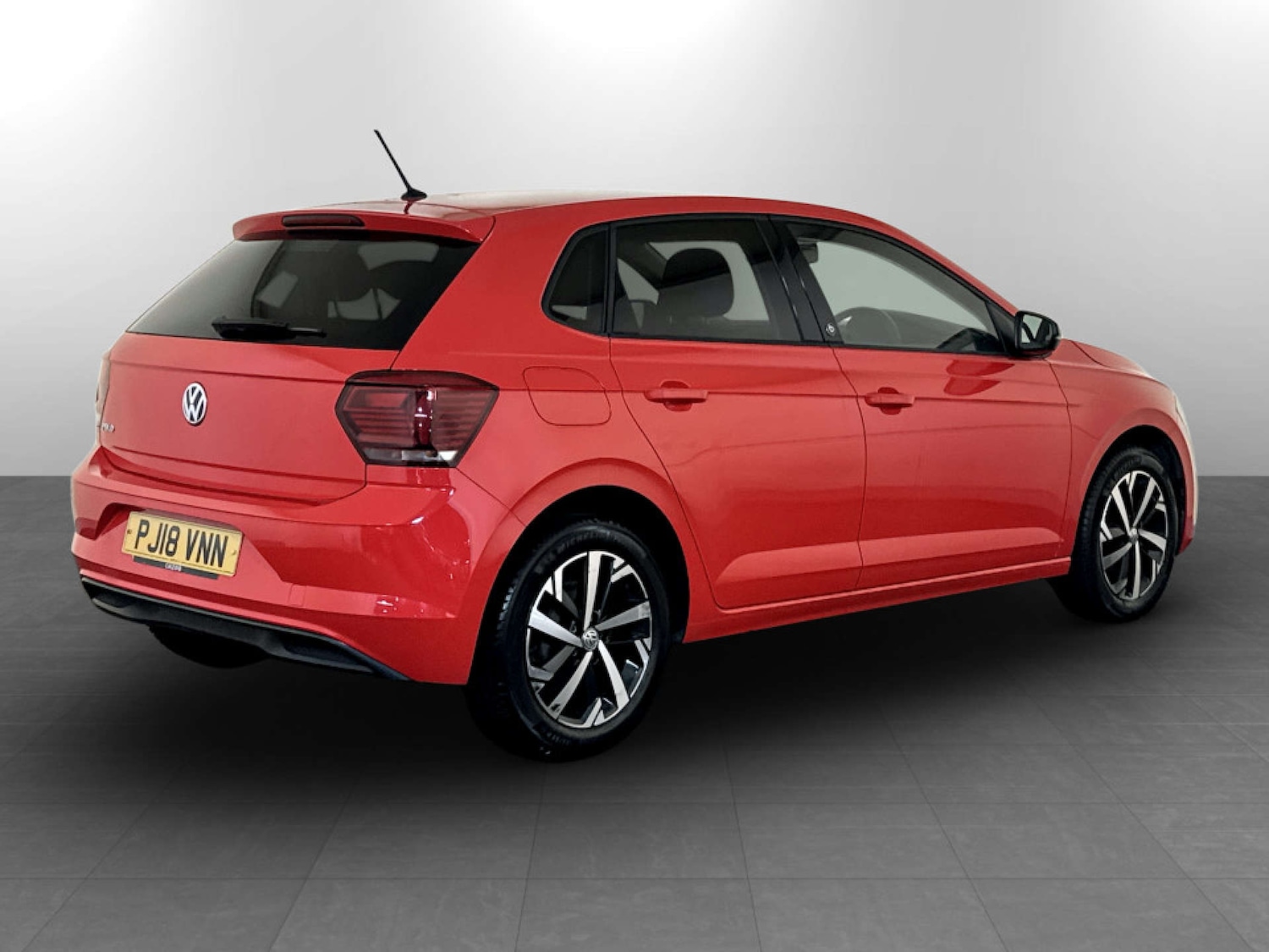 Used Volkswagen Polo 2018 for sale - 77185944: Photo 10