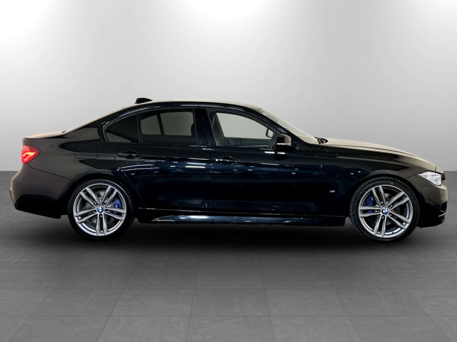 Used BMW 3 Series 2018 for sale - 77594799: Photo 11