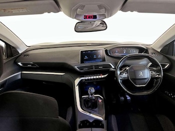 Used Peugeot 5008 2018 for sale - 76826123: Photo