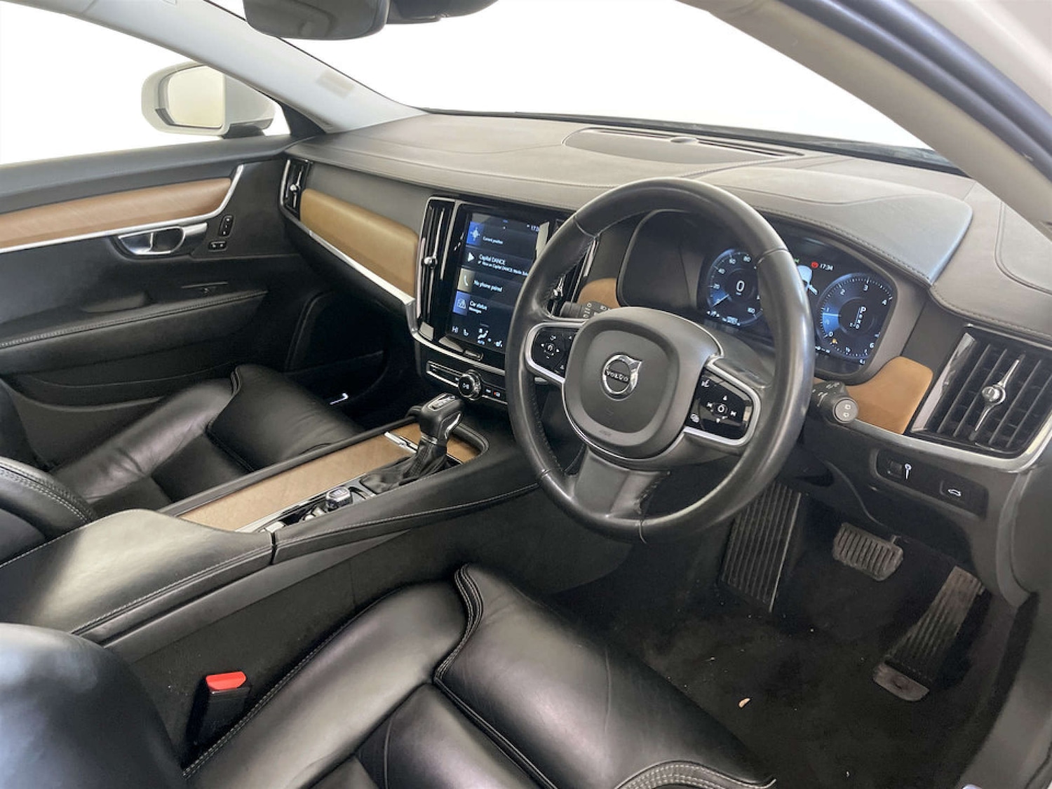Used Volvo V90 2019 for sale - 77336941: Photo 15