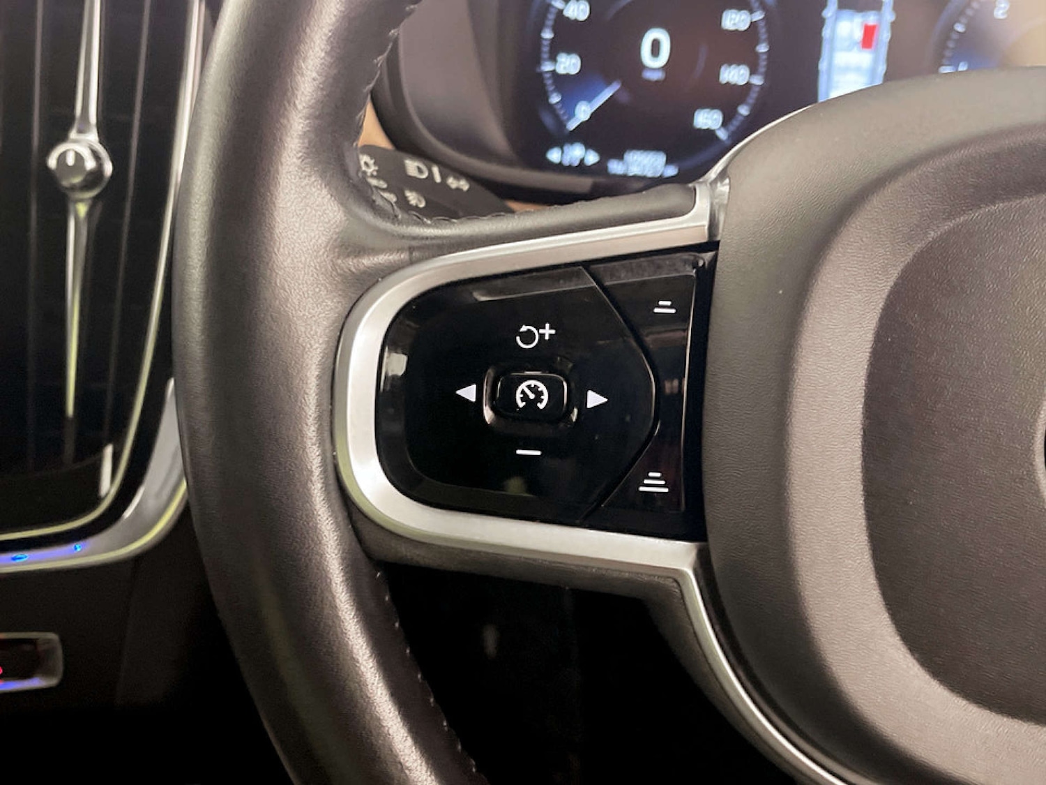 Used Volvo V90 2019 for sale - 77336941: Photo 18